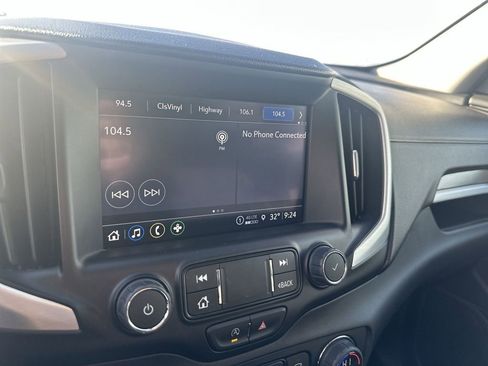 Certified 2023 GMC Terrain SLT image 13