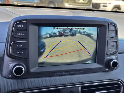 Used 2021 Hyundai Kona SEL Plus FWD image 17