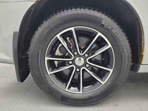 Used 2016 Dodge Grand Caravan SE FWD image 31