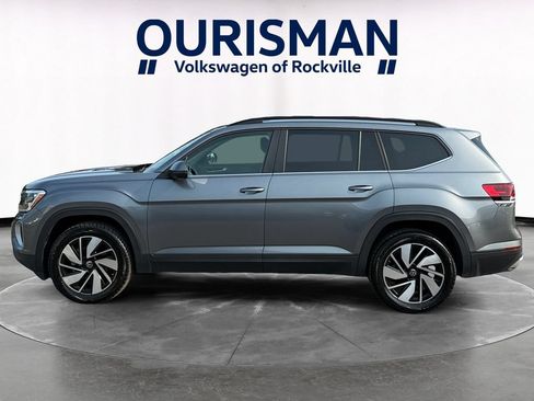 Used 2024 Volkswagen Atlas SE FWD image 3