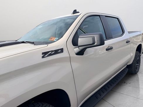 Used 2026 Chevrolet Silverado 1500 Custom Trail Boss w/ LPO, Dark Essentials Package image 12