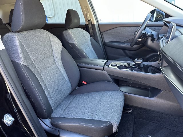 Used 2023 Nissan Rogue SV AWD/4WD image 33
