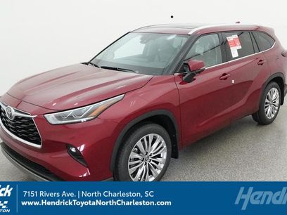 New 2026 Toyota Highlander Platinum
