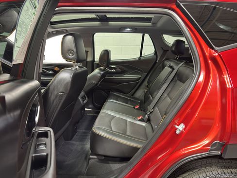 Used 2023 GMC Terrain AT4 w/ Infotainment Package II image 11