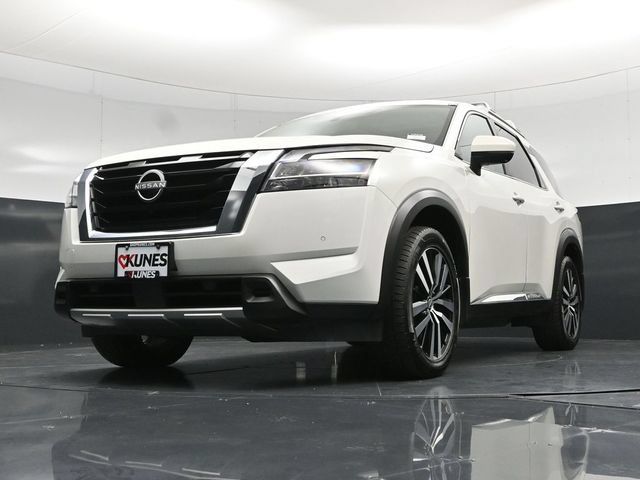 Used 2024 Nissan Pathfinder Platinum w/ Cargo Package AWD/4WD image 63