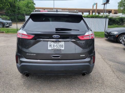 Used 2019 Ford Edge SE FWD image 9