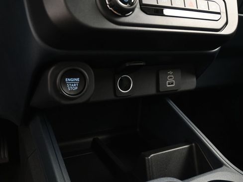 New 2025 Ford Maverick Lobo image 16