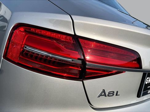 Used 2017 Audi A8 L 4.0T w/ Rear Seat Comfort Package AWD/4WD image 29