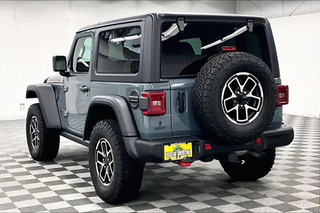 Used 2024 Jeep Wrangler Rubicon w/ Capability Package AWD/4WD image 2