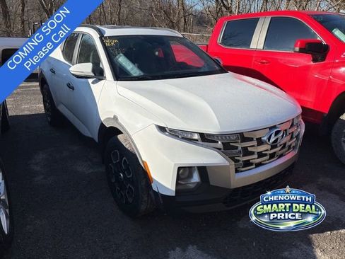 Used 2023 Hyundai Santa Cruz SEL w/ Activity Package image 4