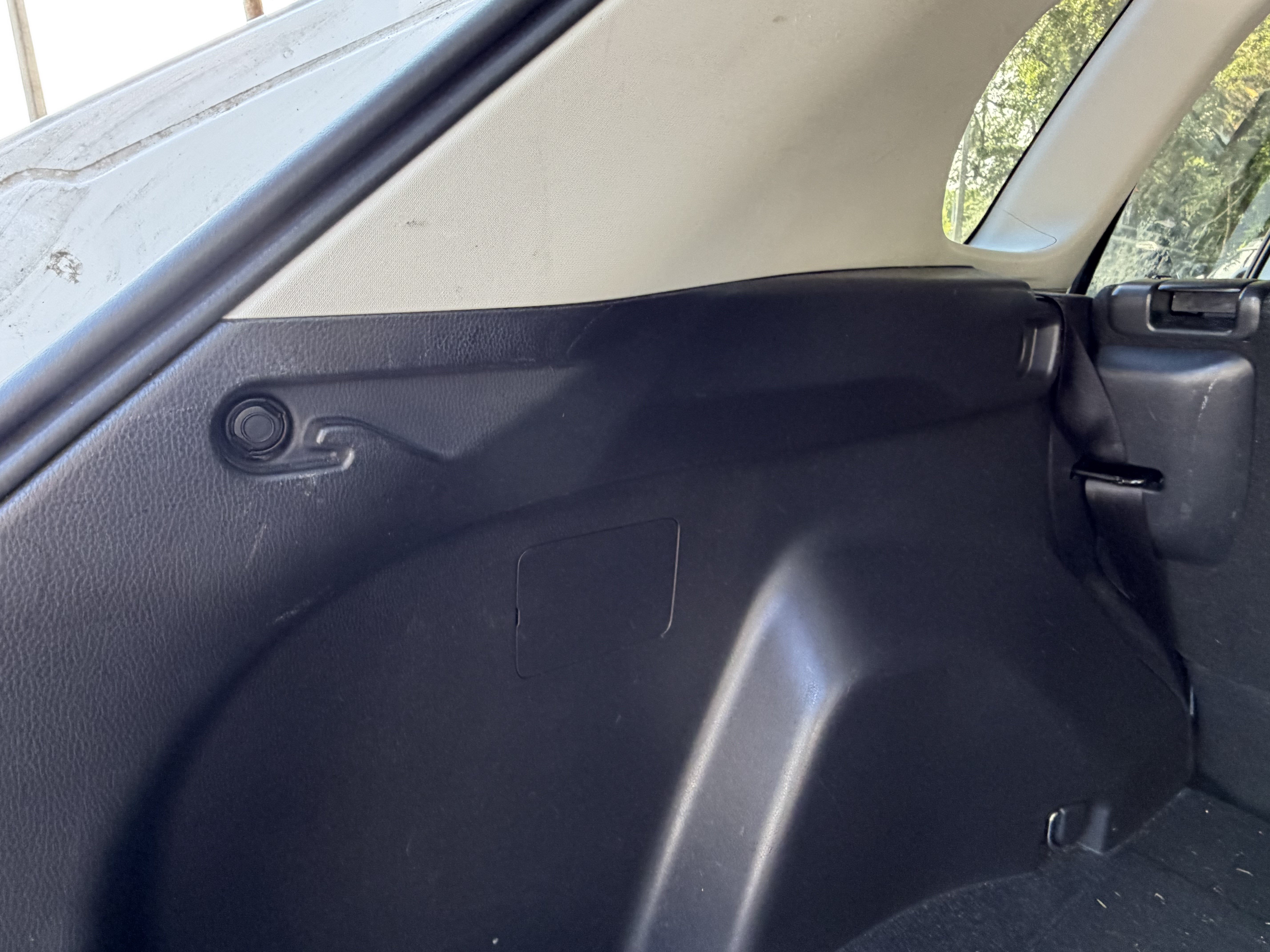 Used 2019 Toyota RAV4 LE AWD/4WD image 47