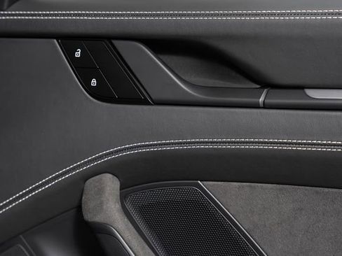 Used 2024 Porsche 911 GT3 RWD image 59