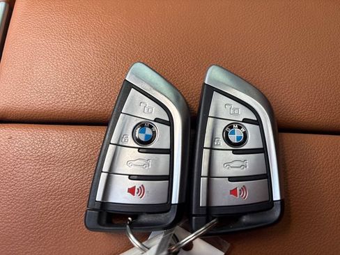 Used 2022 BMW X5 xDrive40i AWD/4WD image 21