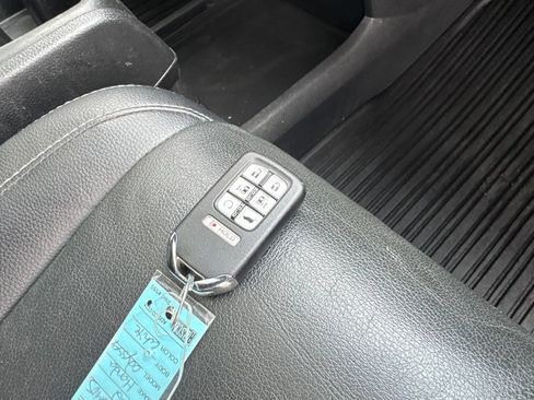 Used 2022 Honda Odyssey Touring image 43