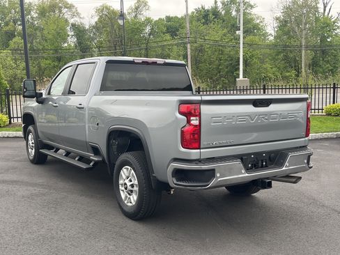 Used 2025 Chevrolet Silverado 2500 LT w/ Safety Package AWD/4WD image 5