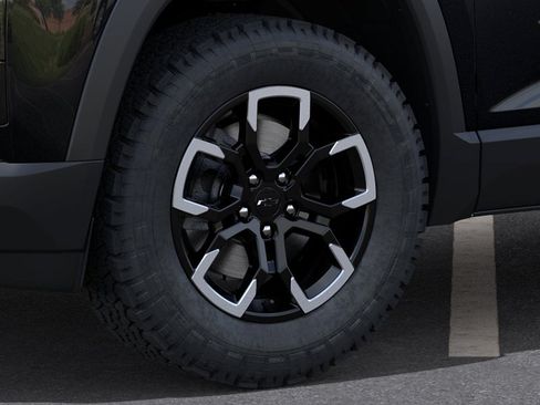 New 2027 Chevrolet Equinox ACTIV w/ Safety and Technology Package AWD/4WD image 9