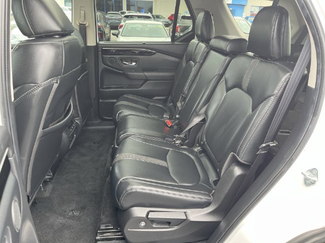 Used 2025 Honda Pilot Touring image 26