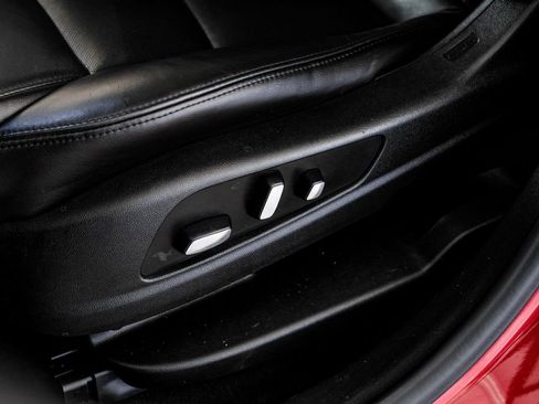 Used 2019 Cadillac XT5 Premium Luxury image 30