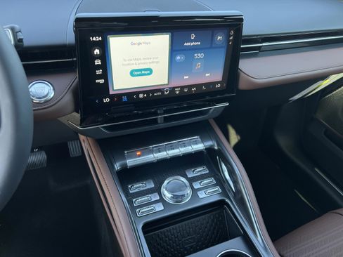 New 2026 Lincoln Nautilus Reserve image 17