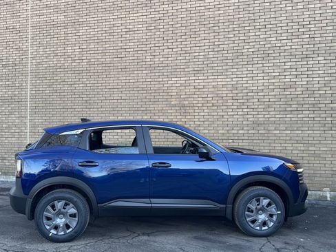 New 2026 Nissan Kicks S image 6