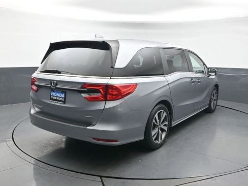 Certified 2023 Honda Odyssey Touring image 6