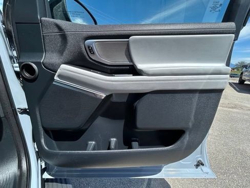 Used 2025 Ford Expedition Max Platinum w/ Driver's Package AWD/4WD image 41