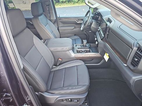 New 2026 GMC Sierra 1500 SLT w/ SLT Premium Package image 29