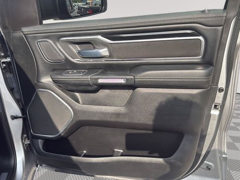 Used 2020 RAM 1500 Laramie AWD/4WD image 17