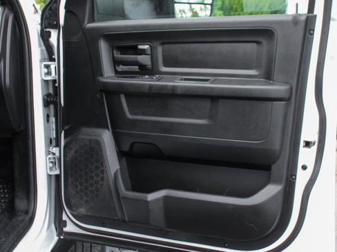 Used 2022 RAM 5500 Tradesman w/ Chrome Appearance Group image 40