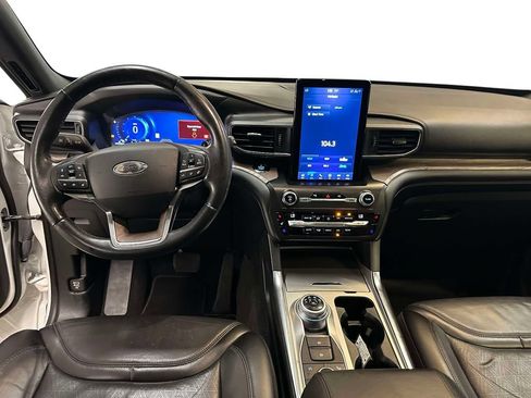 Used 2020 Ford Explorer Platinum w/ Premium Technology Package AWD/4WD image 20