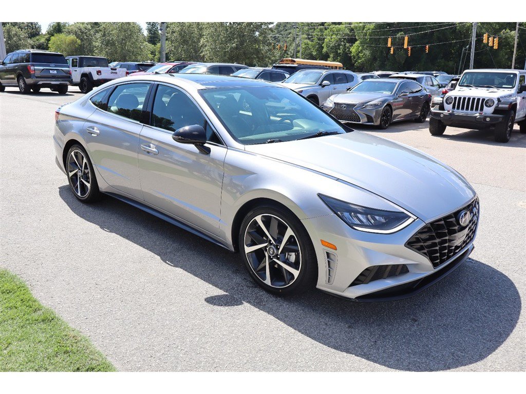 Used 2021 Hyundai Sonata SEL Plus w/ Tech Package FWD image 7