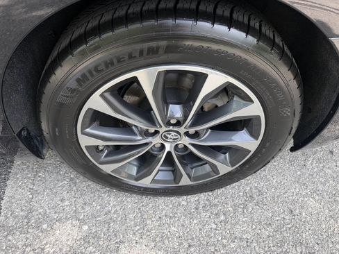 Used 2016 Toyota Avalon XLE Plus FWD image 20
