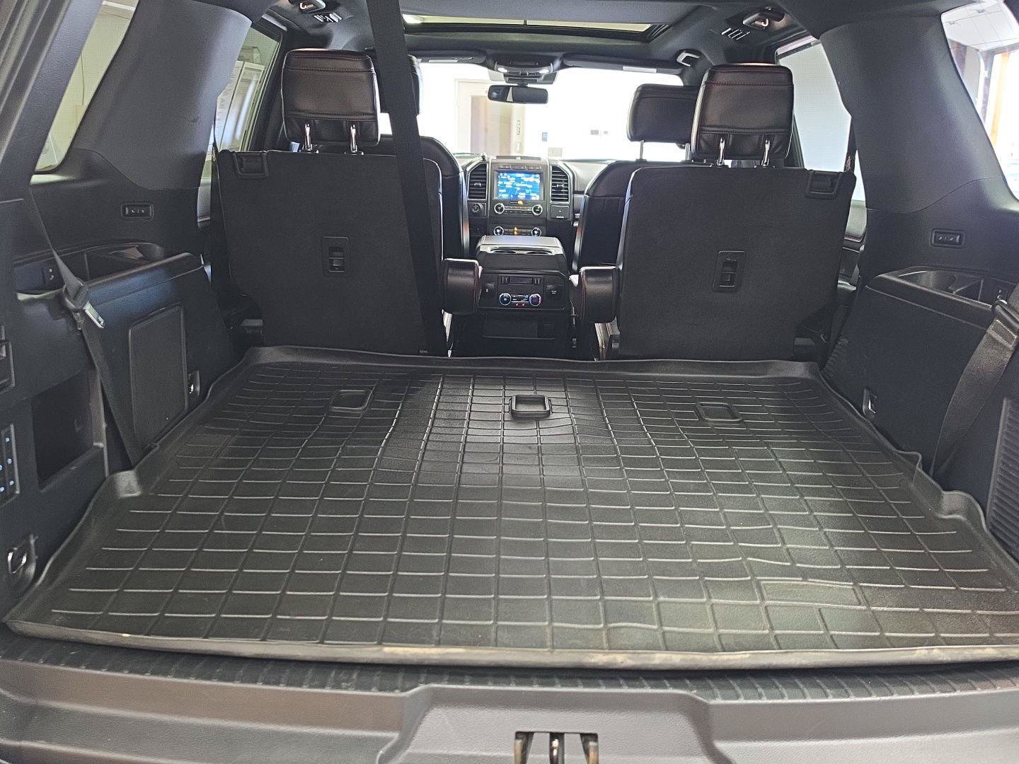 Used 2020 Ford Expedition Limited w/ Equipment Group 303A AWD/4WD image 5