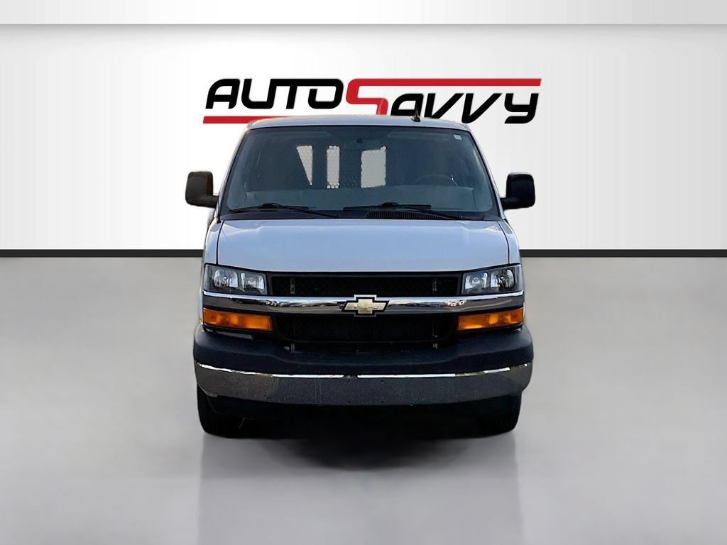 Used 2023 Chevrolet Express 2500 w/ Driver Convenience Package RWD image 2