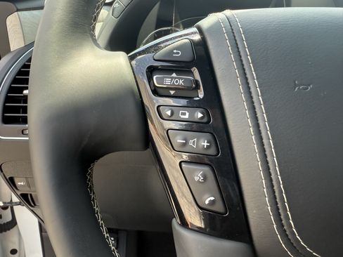 Used 2020 INFINITI QX80 Limited w/ All-Season Package AWD/4WD image 19