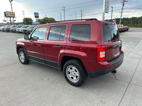 Used 2015 Jeep Patriot Sport image 6