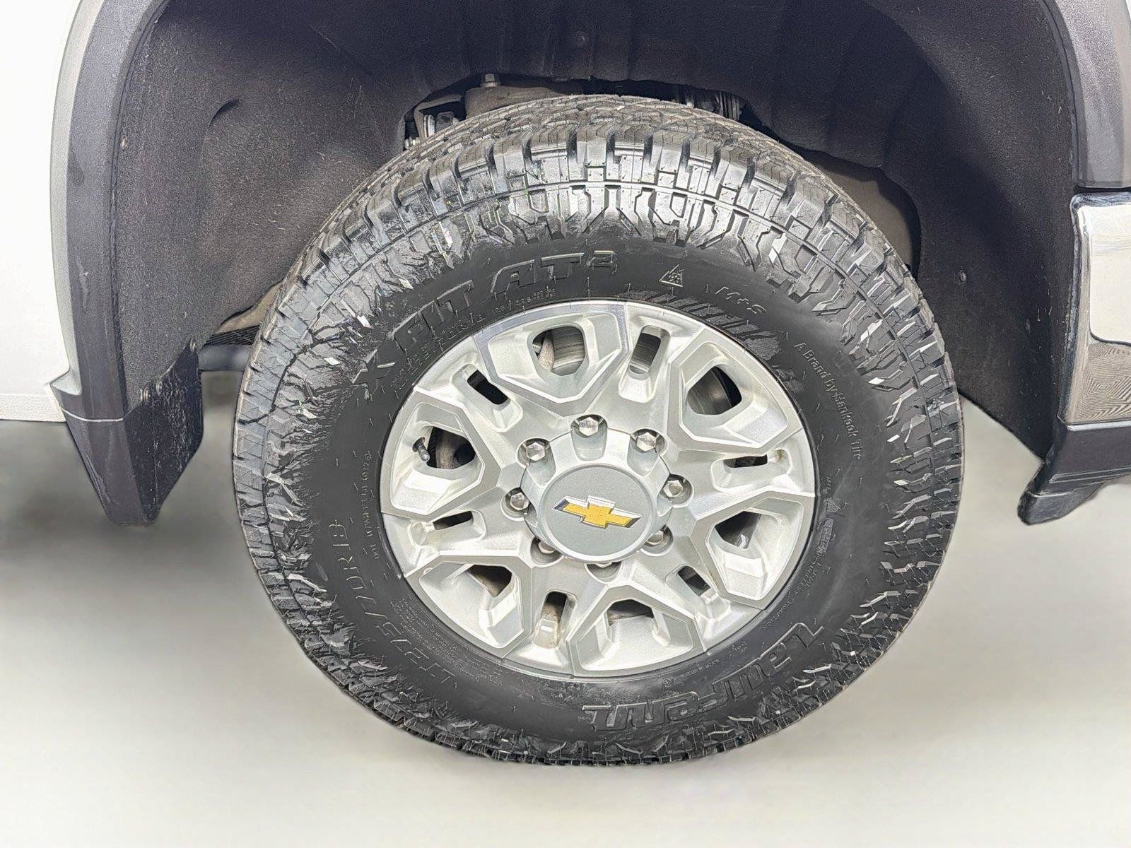 Used 2025 Chevrolet Silverado 3500 LT w/ Safety Package AWD/4WD image 37
