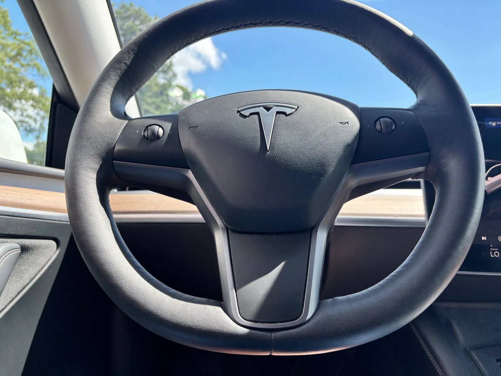 Used 2023 Tesla Model Y Long Range AWD/4WD image 35