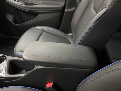 Used 2025 Buick Encore GX Sport Touring w/ Advanced Technology Package FWD image 25