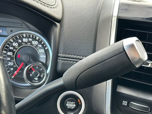 Used 2020 RAM 2500 Laramie w/ Night Edition AWD/4WD image 28