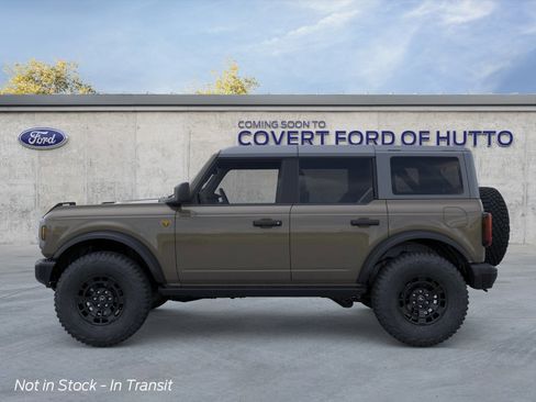 New 2026 Ford Bronco Badlands w/ Sasquatch Package AWD/4WD image 3