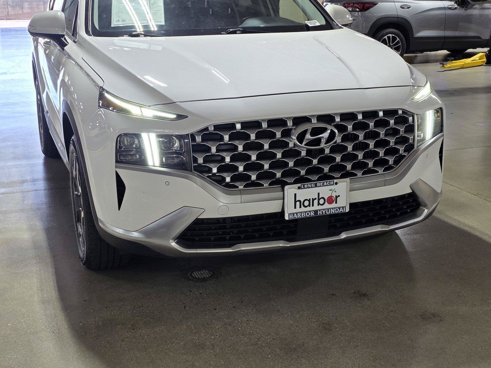 Used 2021 Hyundai Santa Fe Limited w/ Cargo Package AWD/4WD image 9