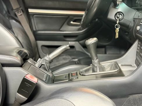 Used 2003 BMW M5 image 40