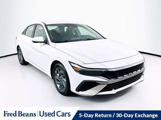 Used 2024 Hyundai Elantra SEL video 1