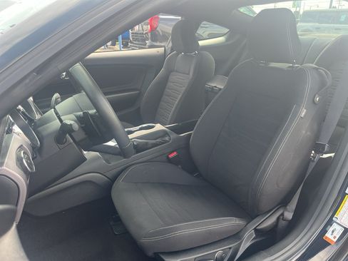 Used 2016 Ford Mustang GT RWD image 21