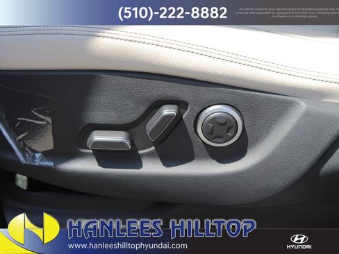 New 2026 Genesis GV70 2.5T Select image 13