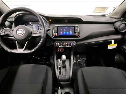 New 2025 Nissan Kicks Play S FWD image 12