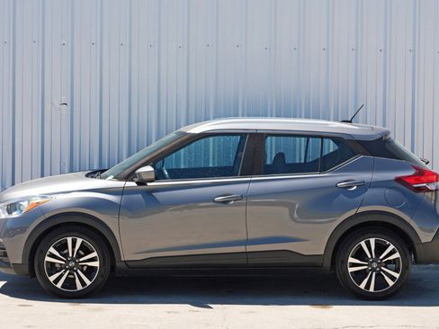 Used 2019 Nissan Kicks SV image 41