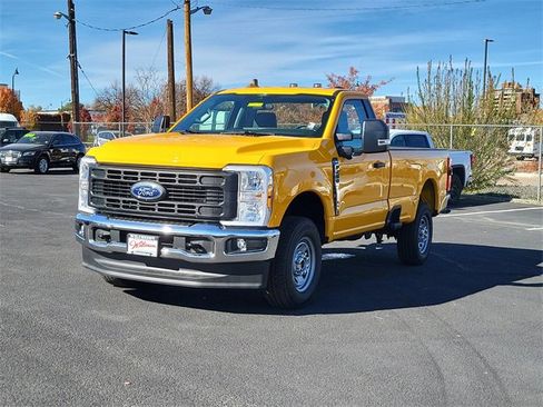 Used 2025 Ford F250 XL w/ 360-Degree Camera Package image 7