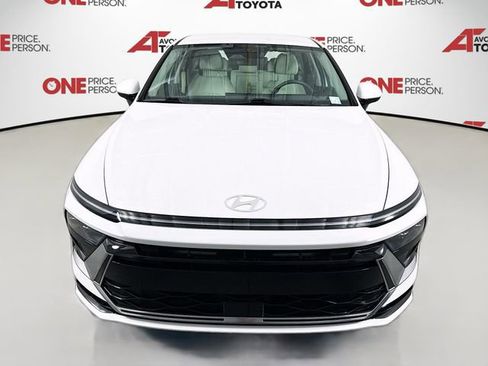 Used 2025 Hyundai Sonata SEL image 2